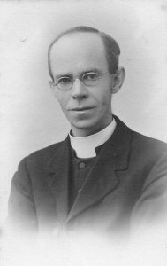 1922-1925 Rev W Clifford Caddy